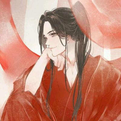 4人街头占车道骑马